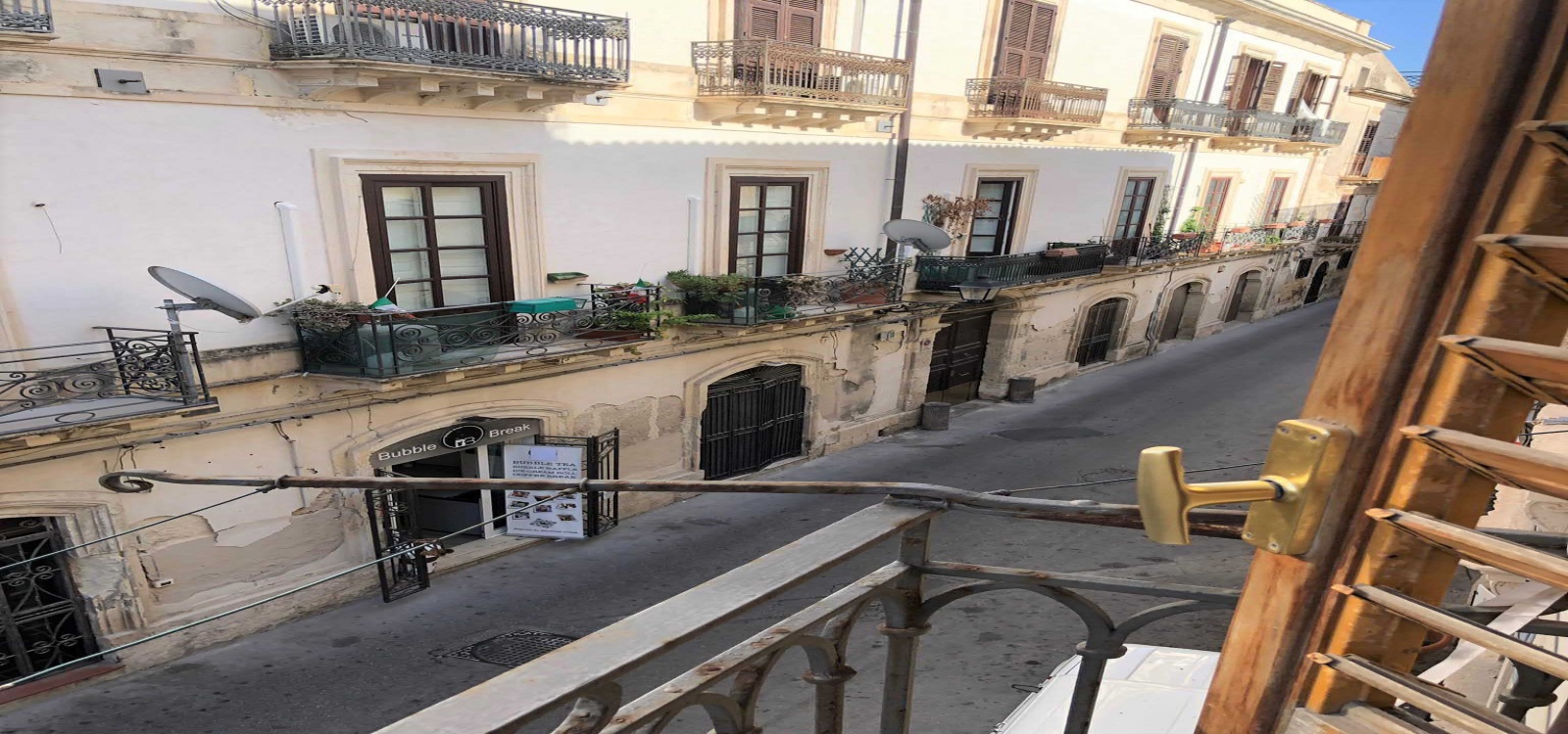 ORTIGIA,SIRACUSA,96100,Appartamento,ORTIGIA,2440