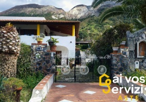 2 Via Isole Ellice,96100,Villa,Via Isole Ellice,2951