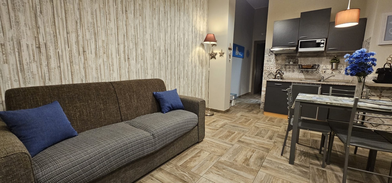 VIA ELORINA,Appartamento,VIA ELORINA,2976